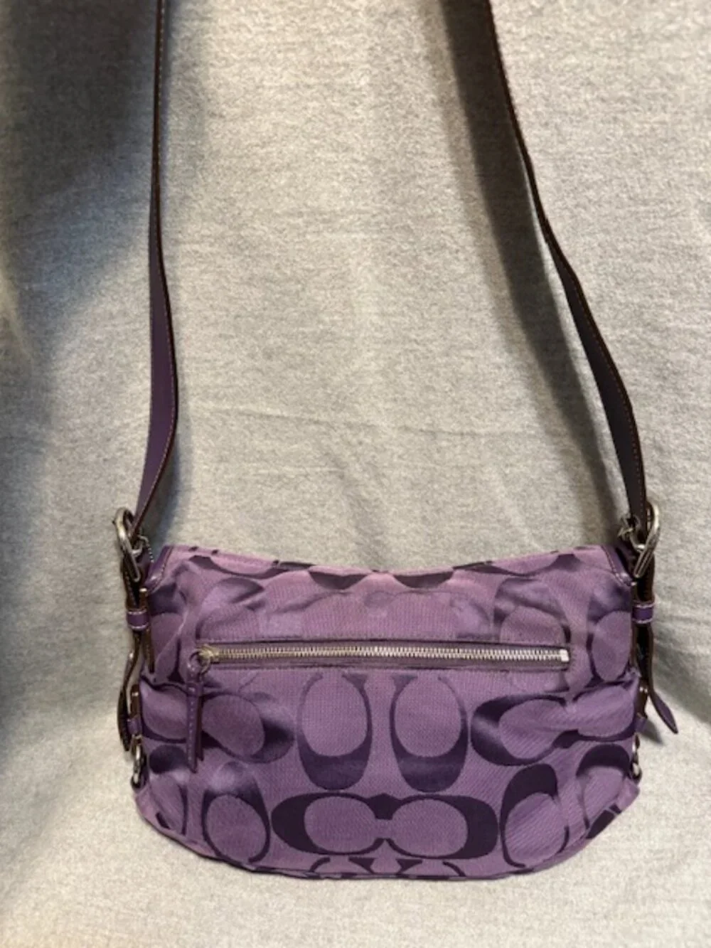COACH purse - gorgeous and in excellent condition! - Picture 9 of 16